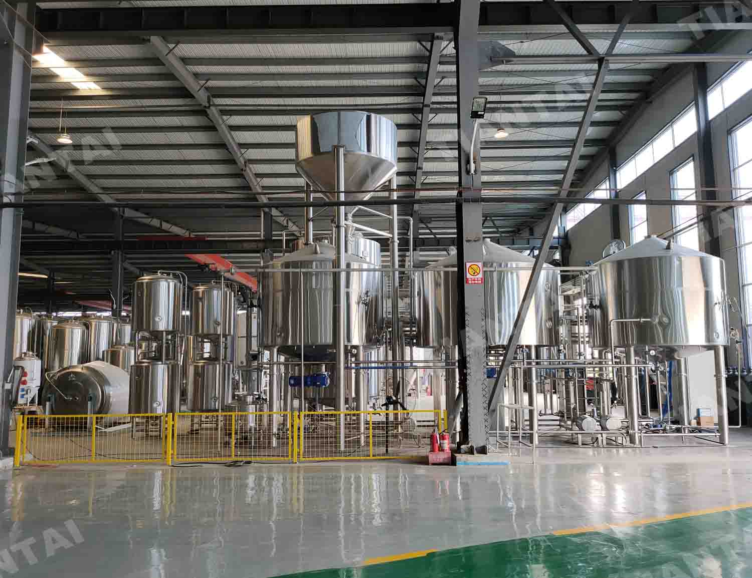 Automatic 50 HL commercial brewery beer brewing equipment